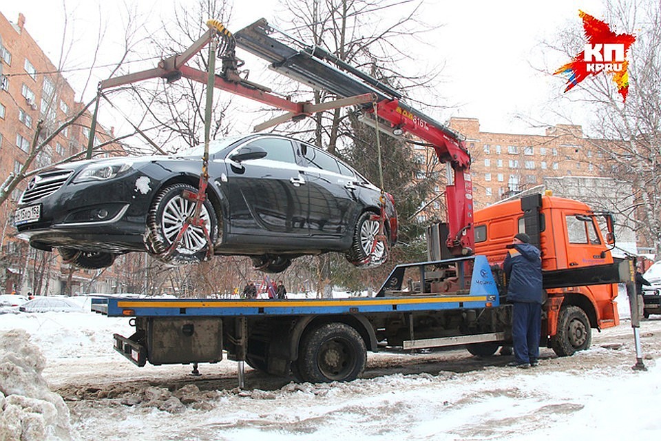 Машина оказалась сильно затонирована