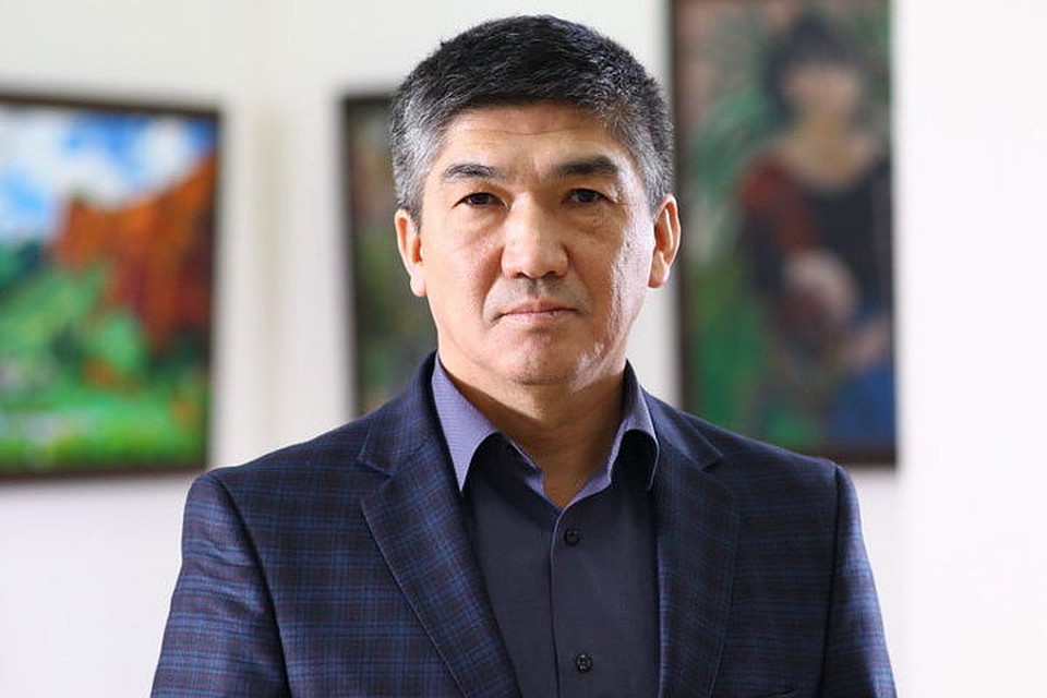 Эмир Чукуев ушел в отставку. Для многих это решение стало неожиданным.