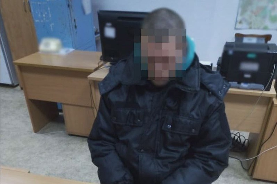 21-летний крымчанин пойдет под суд за подделку документа. Фото: пресс-служба УФСБ по РК