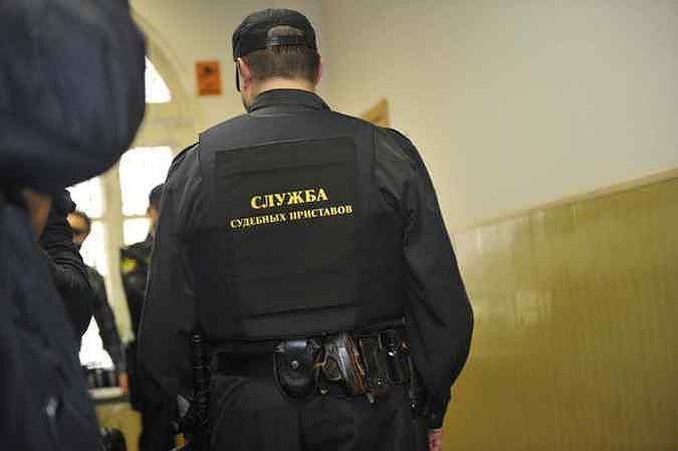 В Кузбассе судебные приставы провели рейды около сети ресторанов быстрого питания