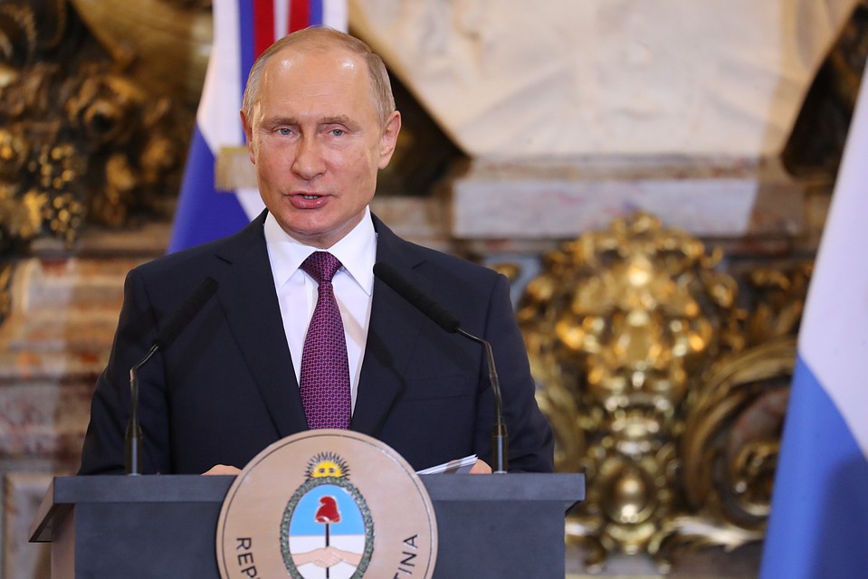 Президент РФ Владимир Путин заявил, что Россия будет вынуждена отреагировать на выход США из РСМД.