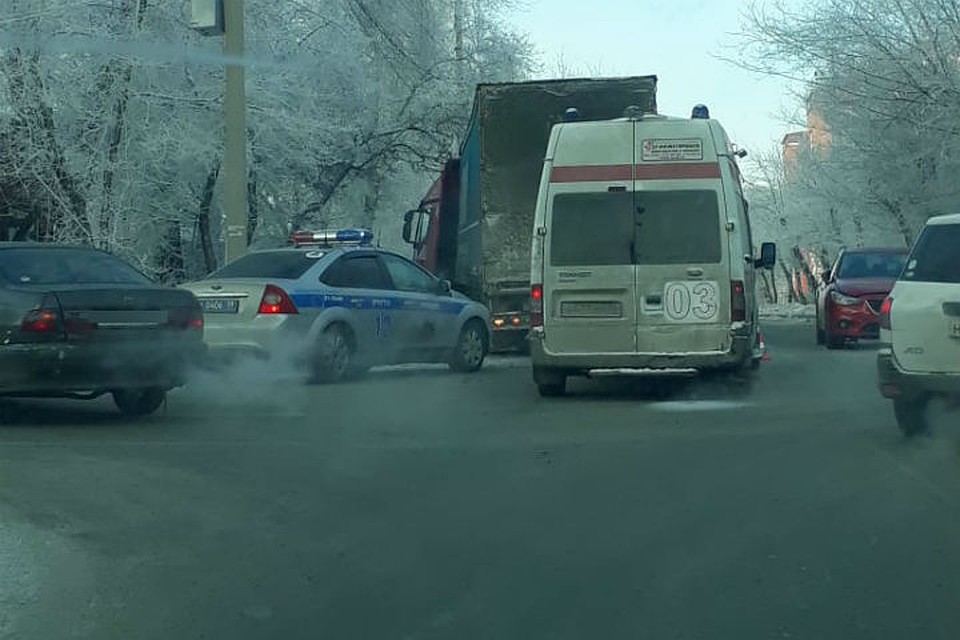 ДТП в Иркутске: столкновение трех автомобилей спровоцировало огромную пробку