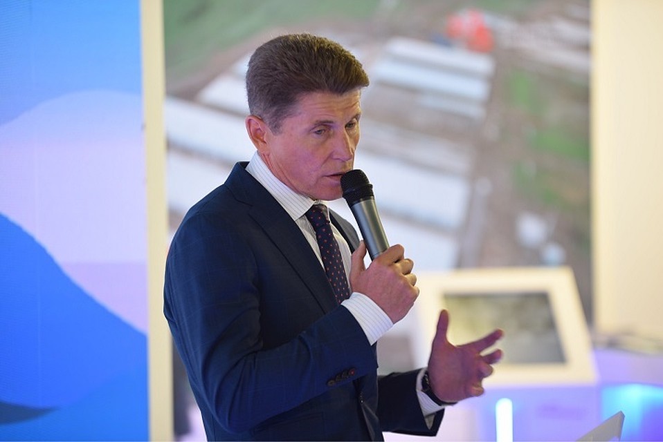 Олег Кожемяко лидирует после обработки 67 процентов бюллетеней.