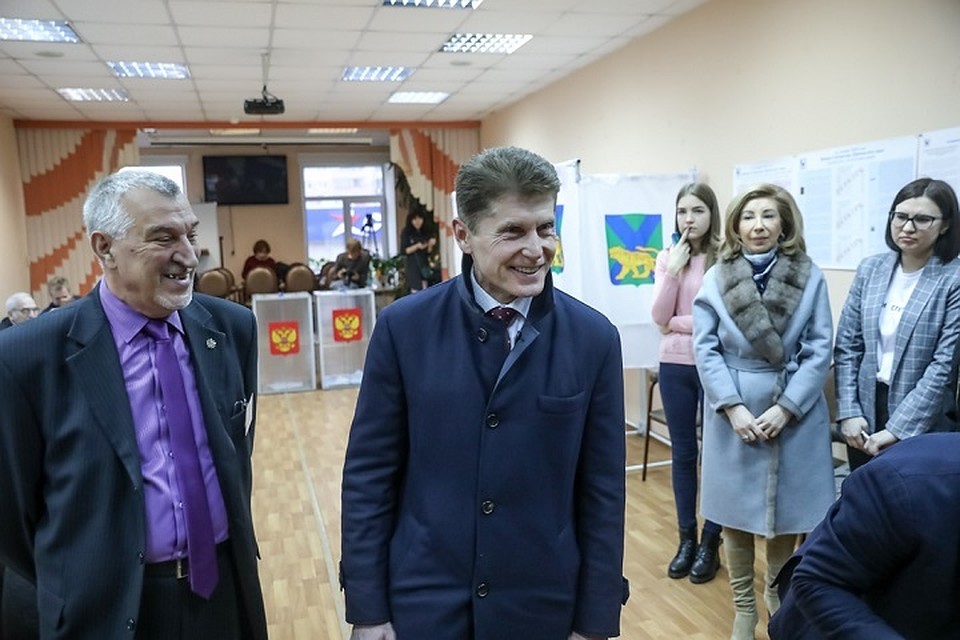 Олег Кожемяко пожелал Приморью избавиться от лёгкого шторма и перейти к стабильности.