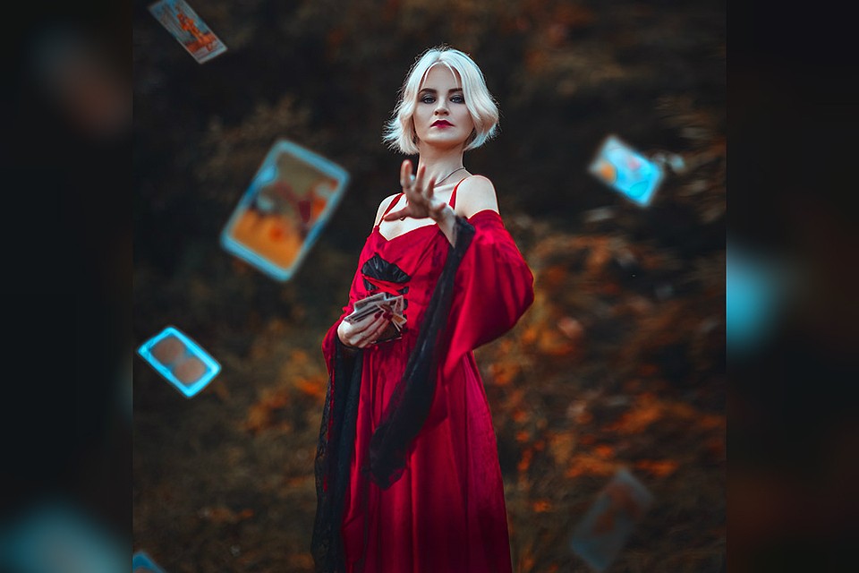 Советы кировчанкам дает профессиональный таролог и нумеролог Анна Васько. Фото: Екатерина АРАСЛАНОВА