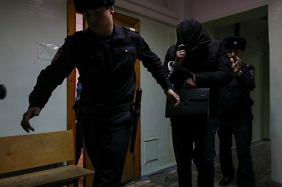 Экс-полицейский, обвиняемый в изнасиловании дознавательницы, пережил предынсультное состояние