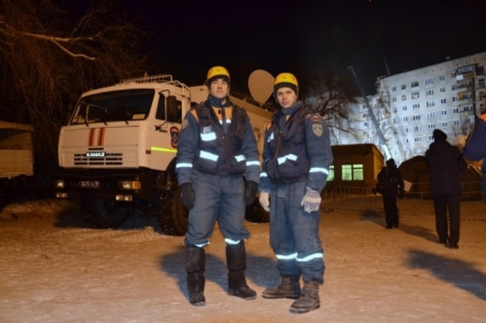 Два спасателя в очередной раз в своей карьере совершили чудо. Фото: МЧС Росии