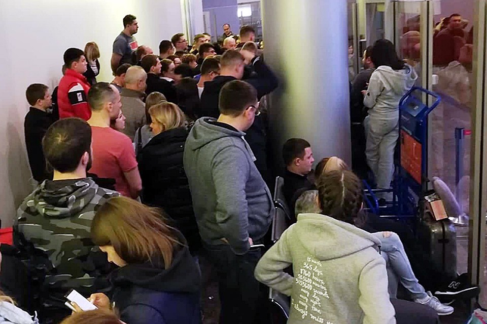 480 пассажиров уже написали коллективное письмо с просьбой заменить самолет