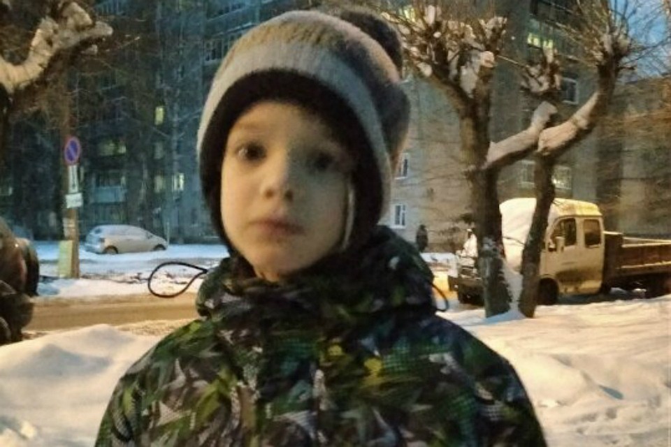 Если вы знаете Илью или его родителей, сообщите об этом по указанным телефонам