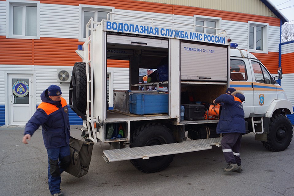 На поиски пропавших в Хабаровском крае рыбаков выдвинулась группа спасателей-водолазов