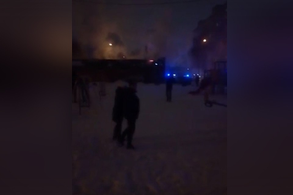 11 машин МЧС тушили сауну в Нижнем Новгороде.