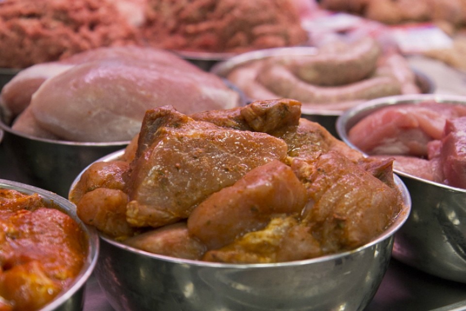 Почти четверть продавцов мяса в Хабаровском крае торговали сомнительным товаром