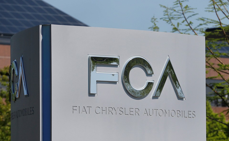 Автоконцерн Fiat Chrysler выплатит более 700 миллионов долларов по судебным искам