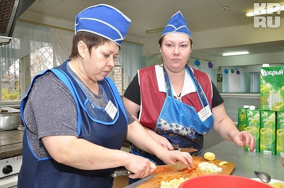 Белгородским школьникам могут запретить приносить еду из дома.