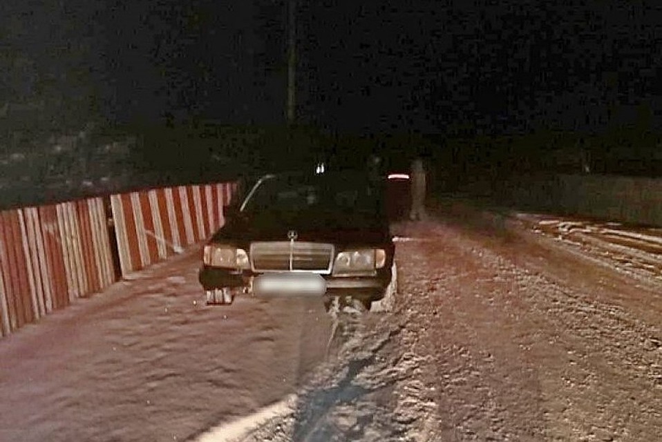 Девушка, которая недавно получила права, катала парней на капоте. Один погиб, один – в реанимации. Фото: ГАИ, Брест
