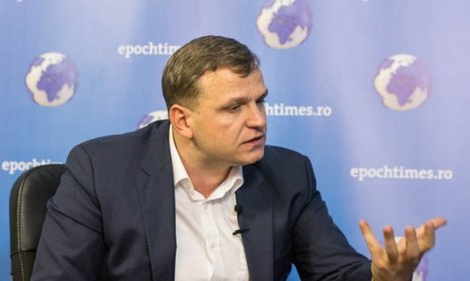 Лидер Платформы «ДА» снова передумал – теперь он выступает против референдума