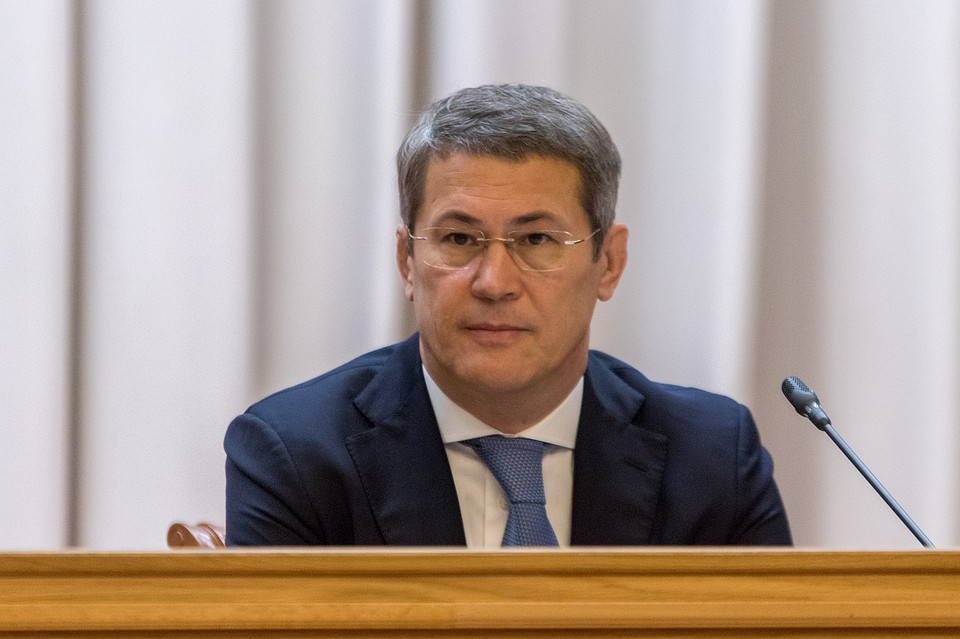 Радий Хабиров озвучил, когда жители Башкирии начнут платить по новым тарифам вывоза мусора