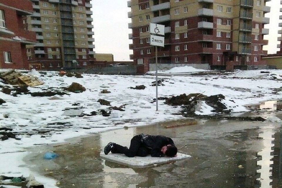 Правда или фейк: в соцсетях Тюмени появилось фото мужчины-"мамонтенка". Фото Мити Митяева vk.com