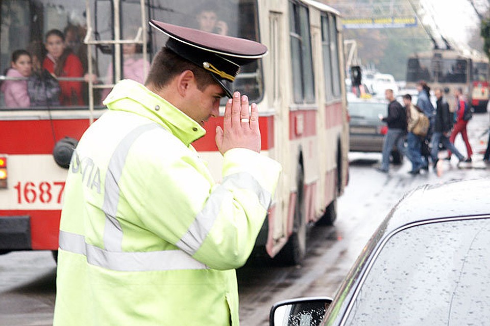 Все мы люди, давайте относится друг к другу уважительно