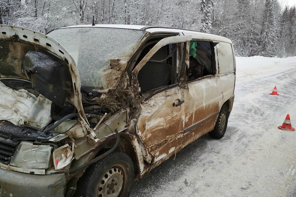 Авария случилась на автодороге в Юрьянском районе. Фото: УГИБДД УМВД России по Кировской области