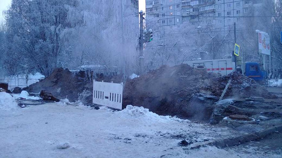 Коммунальную аварию наконец устранили и начали возвращать жителям тепло
