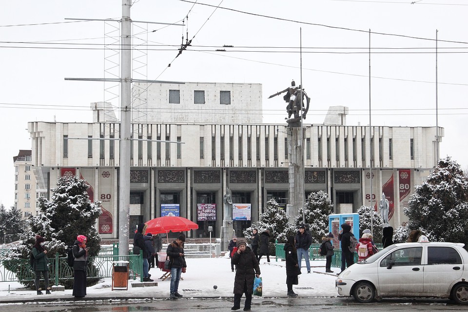 В Бишкеке градусник термометра ниже -6 не опустится