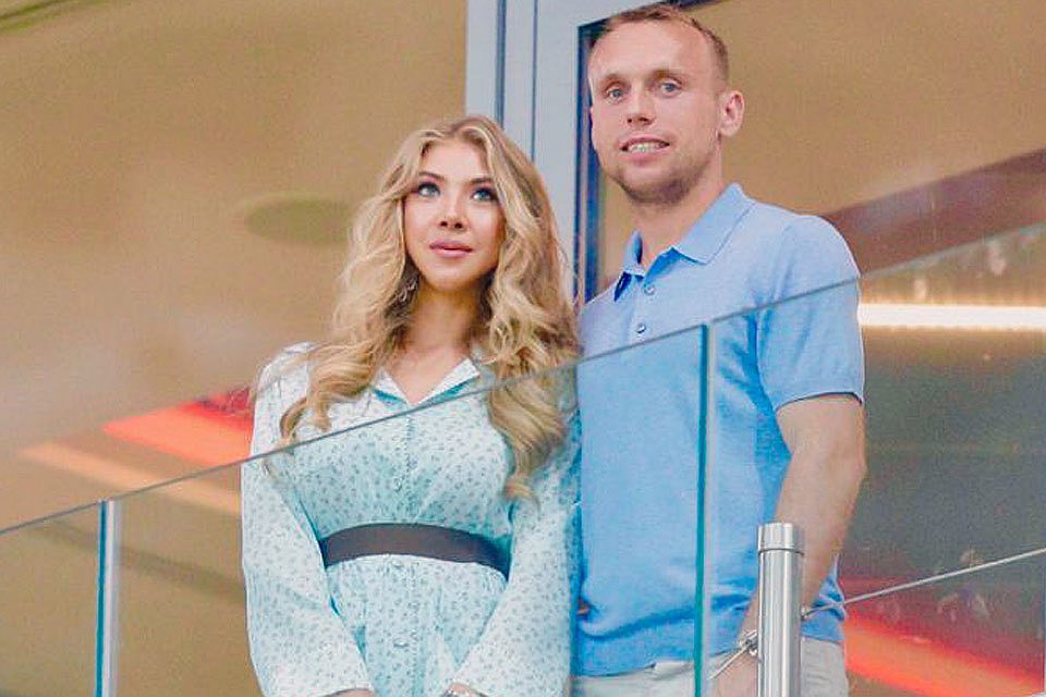 Денис Глушаков с бывшей супругой Дарьей, фото из семейного архива.