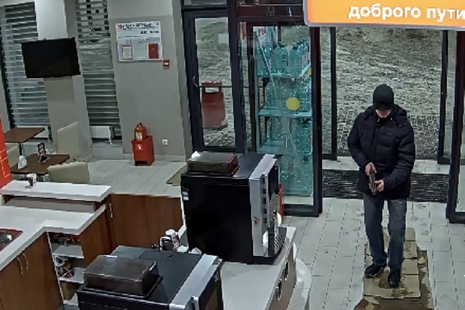"Терминатор" ограбил АЗС в Подмосковье