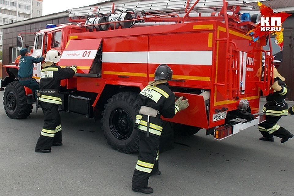 Пожар спасатели потушили меньше чем за час