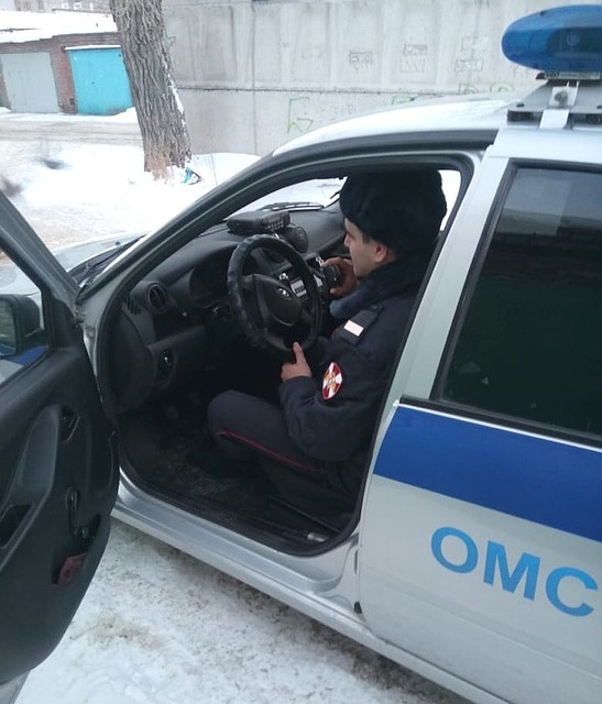В Омске за гонки на набережной поймали пьяного таксиста