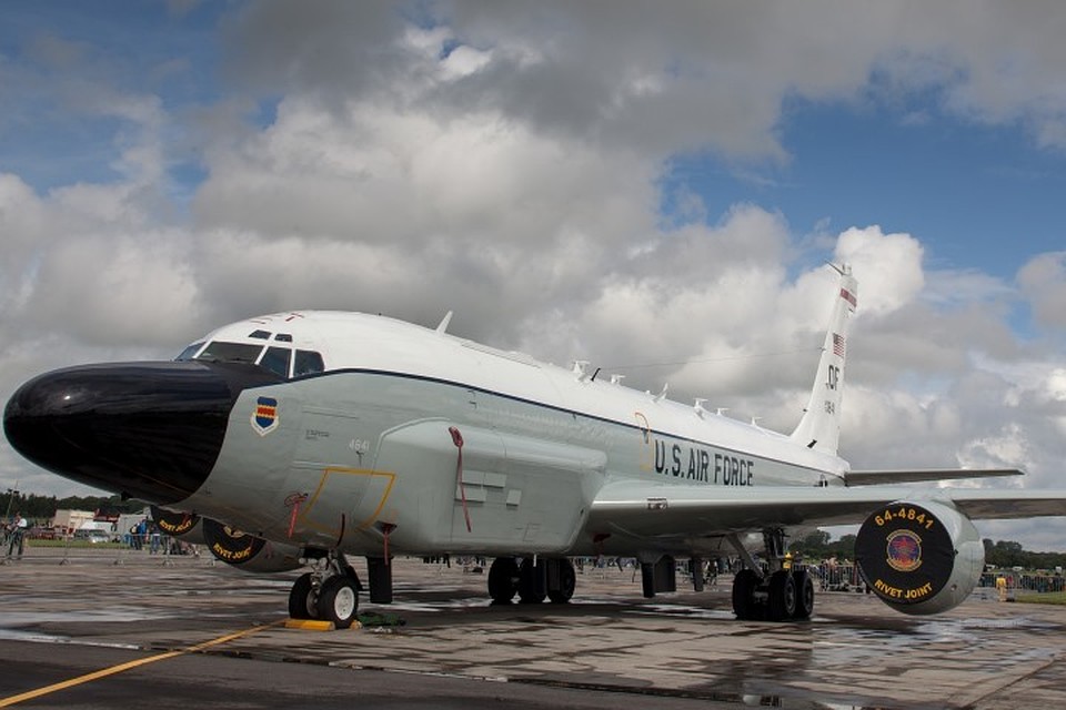 Самолет радиоэлектронной разведки ВВС США Boeing RC-135V