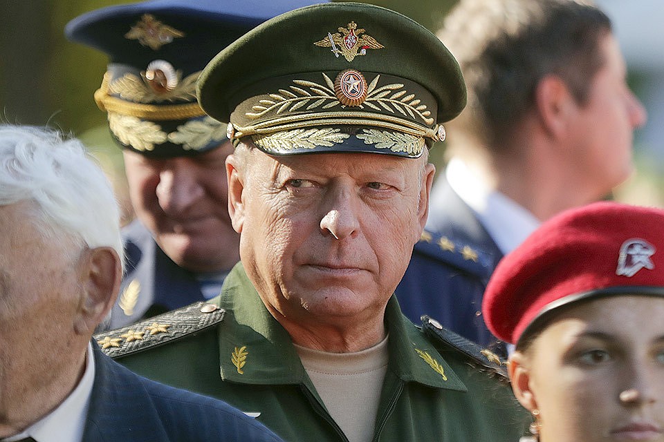 Главнокомандующий сухопутными войсками РФ Олег Салюков на торжественной церемонии закладки камня в основание главного храма Вооруженных сил РФ на территории парка "Патриот", сентябрь 2018 года. Фото Михаил Метцель/ТАСС