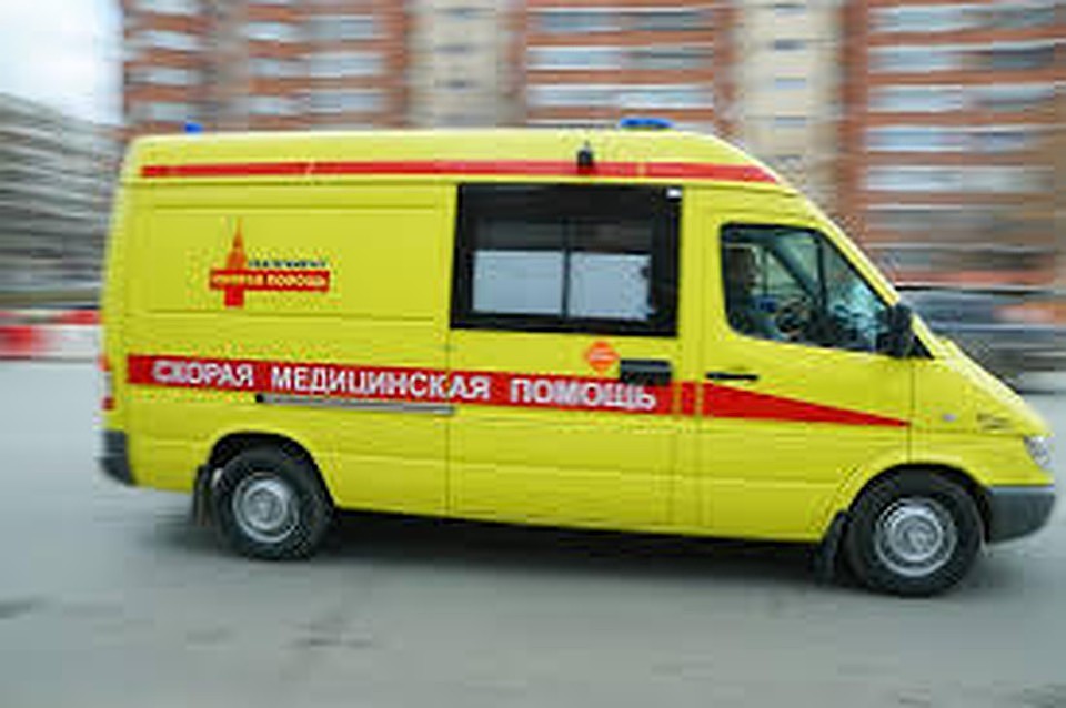 Женщина проходит экспертизу у медиков