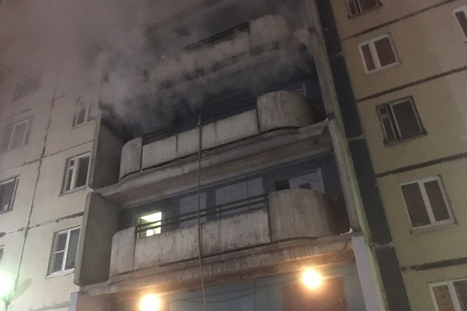 На третьем этаже дома на Комендантском 24, корпус 3 горел общий коридор. Фото: vk.com/spb_today