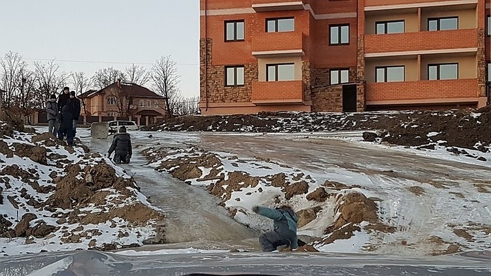 Фекальная горка попала в СМИ и в поле зрения прокуратуры. Фото: amur.info