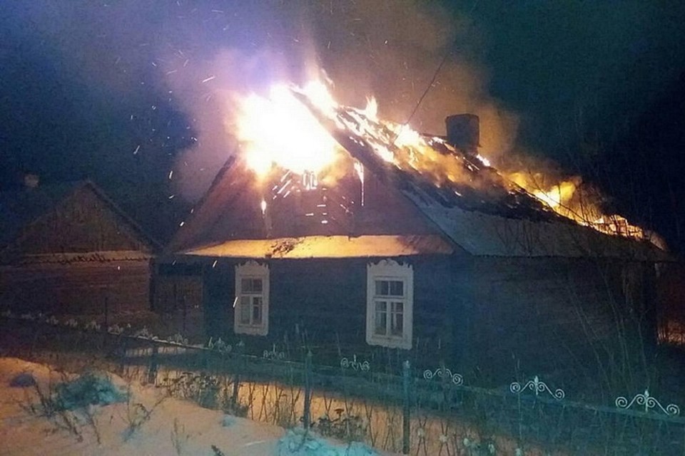Поджечь дом мужчине помогли сообщники. Фото: СК.