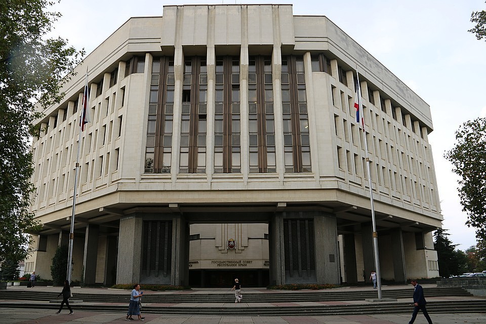 При этом только за 5 лет российского статуса полуострова в Крым были вложены колоссальные средства.