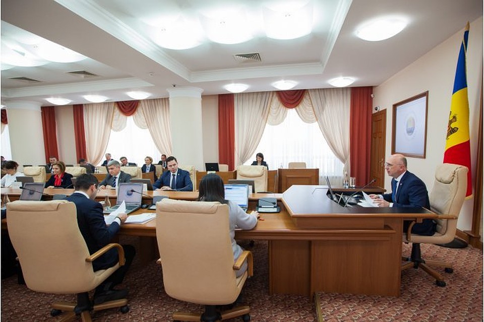 Кабмин решил повысить стипендии.