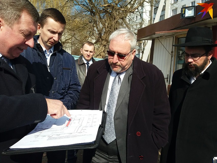 Посол Израиля сказал, что в вопросе увековечивания памяти погибших евреев доверяет брестским властям.
