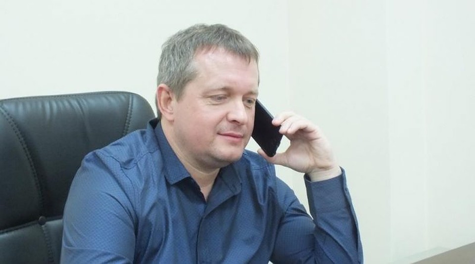С тренерской работы в детском хоккее Виталий Злобин резко взлетел до управления профессиональным клубом. Потрясающая карьера и кадровая политика министерства спорта. Фото: министерство спорта Рязанской области.