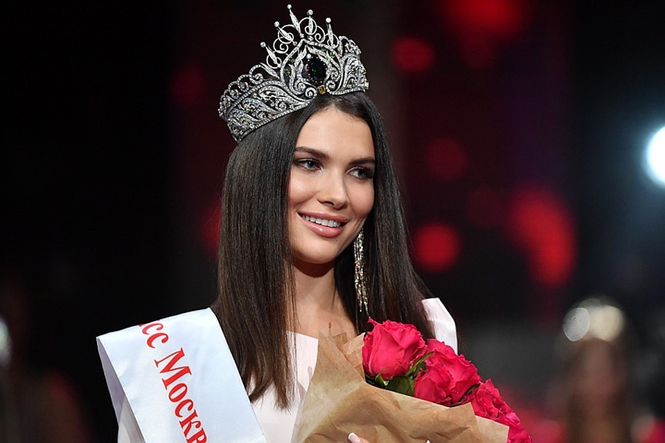 Лишенная титула победительница конкурса «Мисс Москва 2018» Алеся Семеренко.