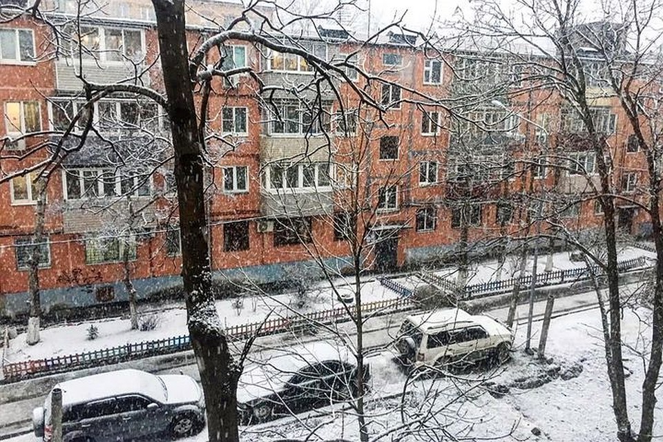 Даже привыкших к резким переменам погоды жителей края удивили внезапные снег, дождь и гроза