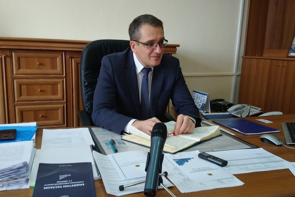 Замгубернатора Константин Венгер прокомментировал увольнение 176 специалистов.