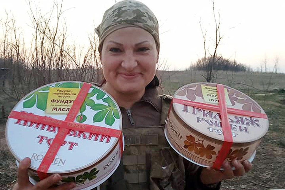 А за день до гибели «Ведьма» получила сразу несколько тортов компании Roshen, принадлежащей Петру Порошенко