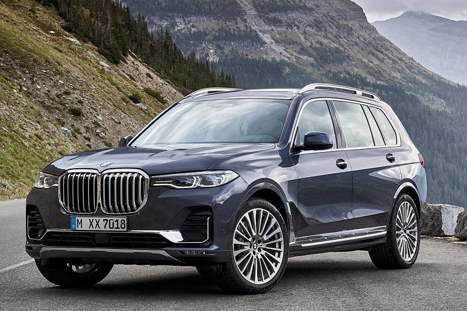 Автомобиль BMW Х7.