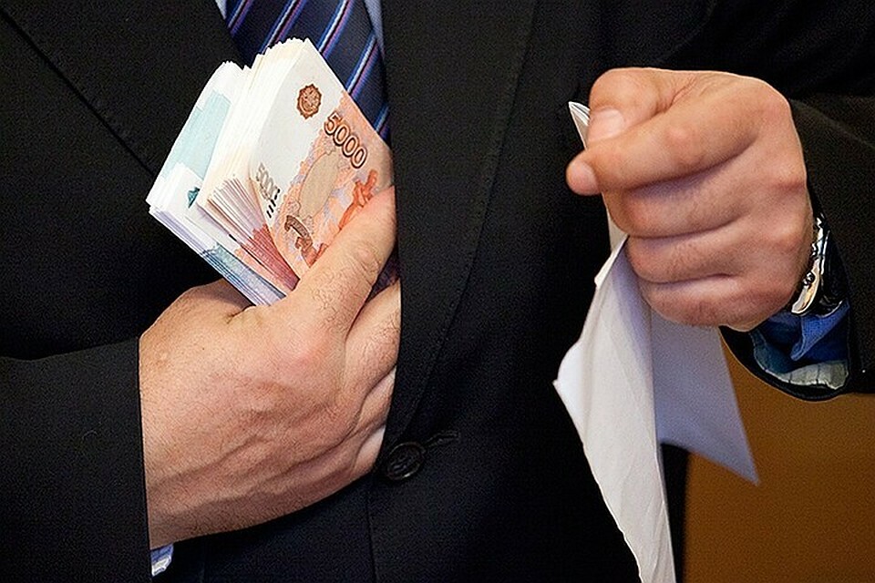На Кубани 14 сотрудников департамента по надзору в строительной сфере уличили в сокрытии доходов