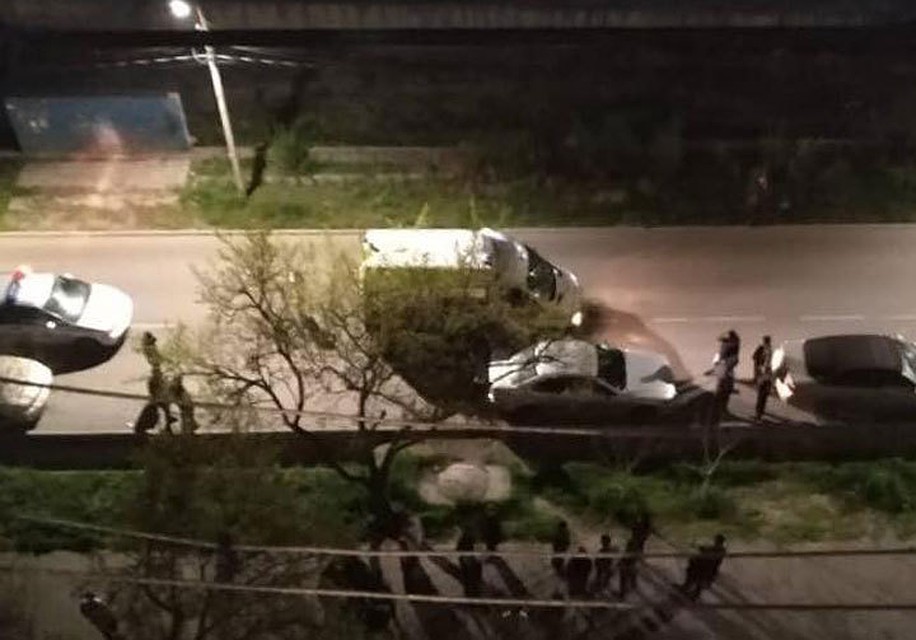 Мальчик упал с седьмого этажа.