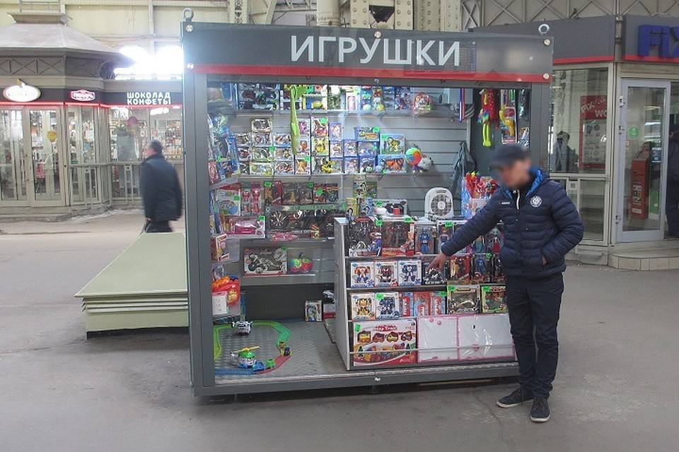 В Петербурге житель Тихвина украл игрушки, потому что хотел выпить. Фото: Пресс-служба УТ МВД России по СЗФО