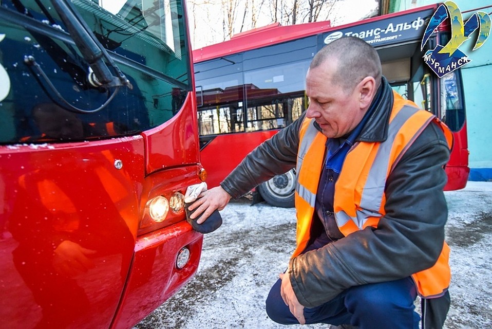 У «Электротранспорта» 4 депо, в распоряжении которых находится 113 пассажирских троллейбуса и 115 автобусов. Фото: администрация Мурманска.
