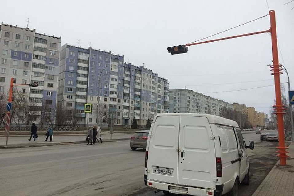 Светофоры установлены в рамках городской программы безопасности дорожного движения Фото: ЦОДД
